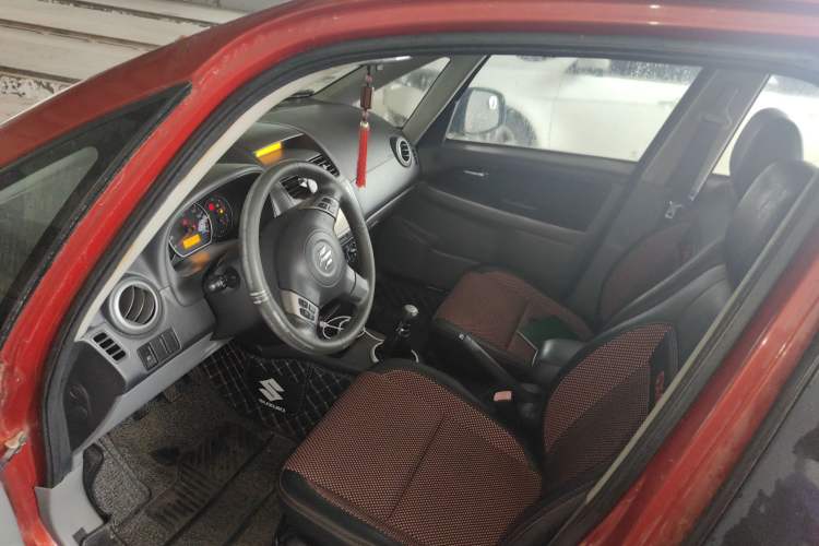 Used Suzuki SX4 2011 Hatchback 1.6L Manual Sport Model Left Front Seat