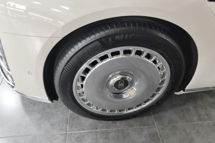 Used Hima S800 2025 Model, Range-Extended Starlight Executive Edition, 4 Seats