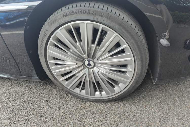 Used Denza Z9 2024 1100 km All-Wheel-Drive Ultra Version