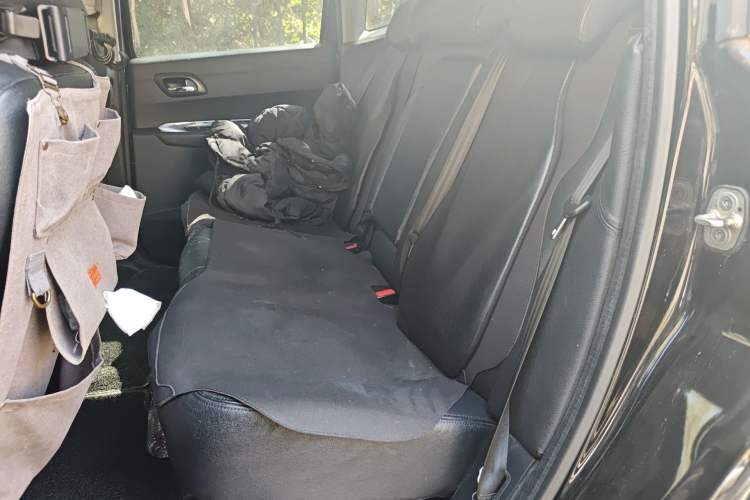 Used Peugeot 3008 2013 2.0L Manual Classic Edition
