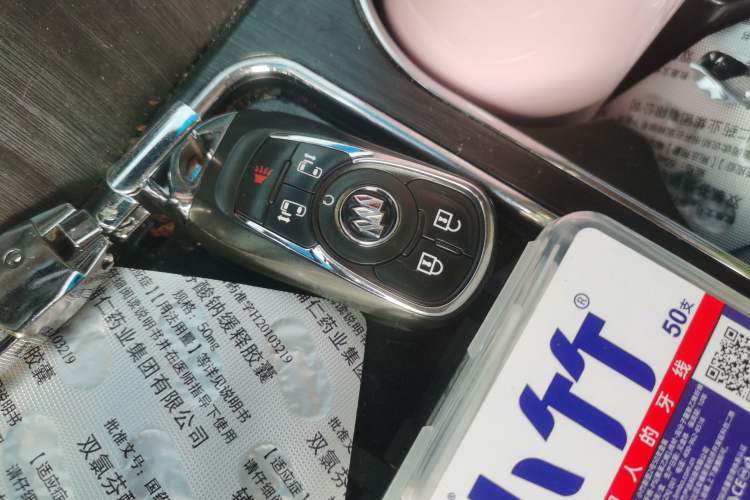 Used Buick GL8 2021 ES Land Cruiser 653T Luxury Edition