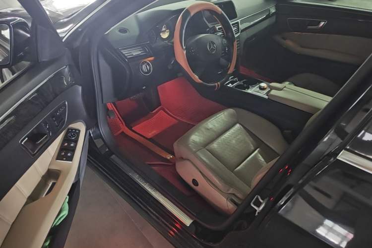 Used Mercedes-Benz E-Class 2012 E 300 L Fashion Model