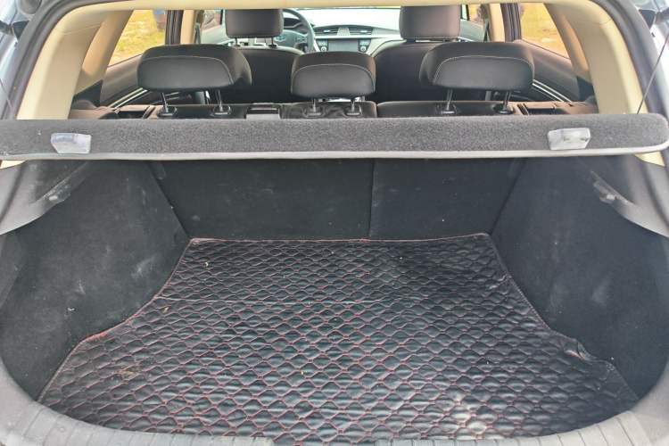 Used Geely Auto Emgrand GS 2016 Elegant Edition 1.8L Manual LingShang Model Trunk