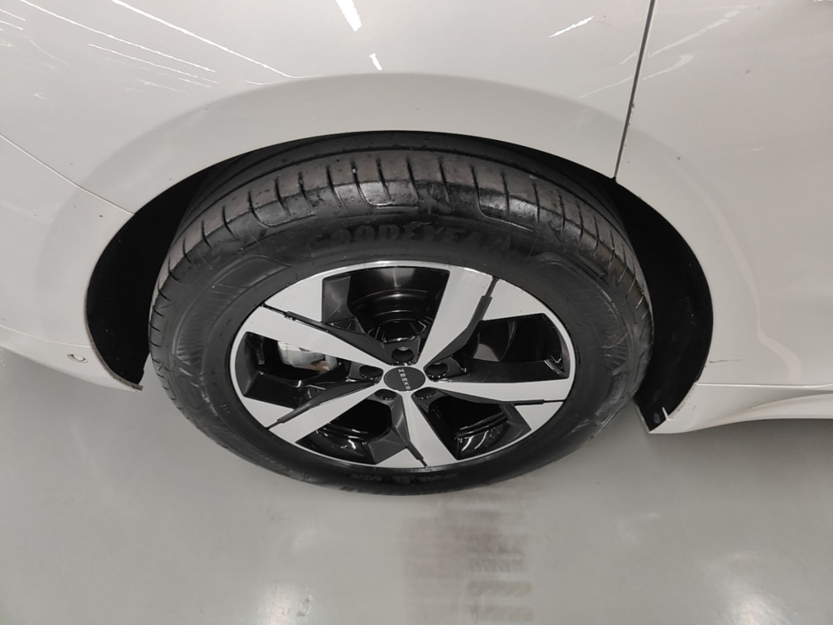 Zeekr 001 2023 WE Edition 100 kWh — снимка 11
