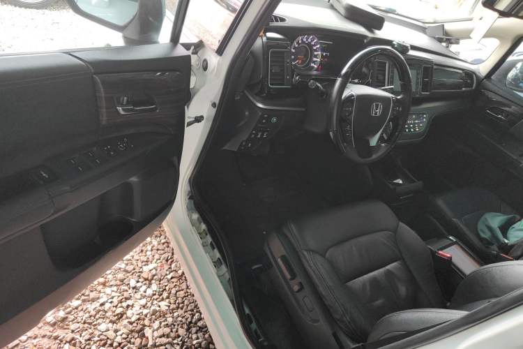 Used Honda Elysion 2016 2.4L Supreme Edition