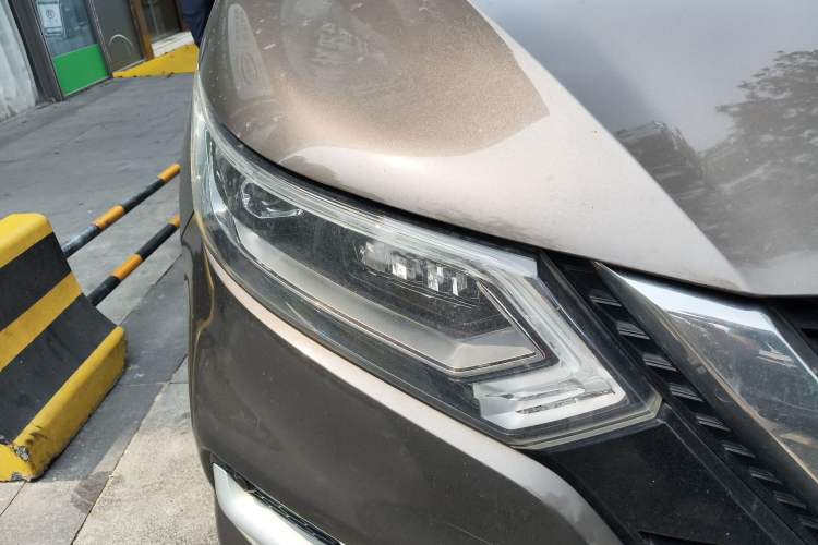 Used Nissan Qashqai 2021 2.0L CVT Luxury Edition Right Front Headlight