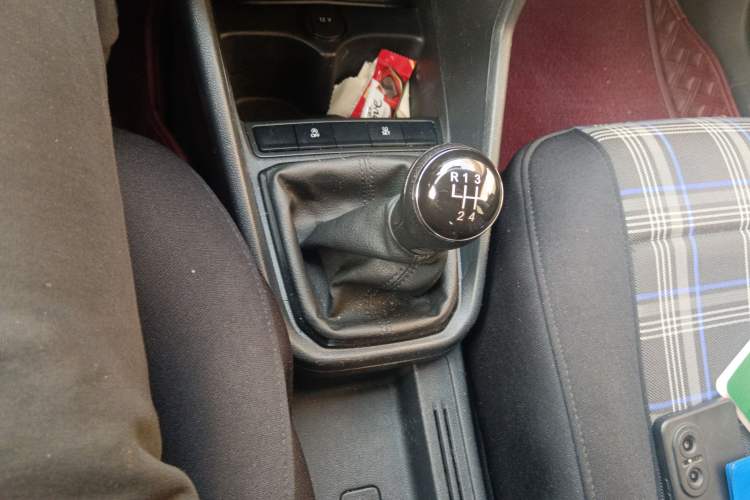 Used Volkswagen Santana 2021 1.5L Manual Fashion Edition Gear Lever