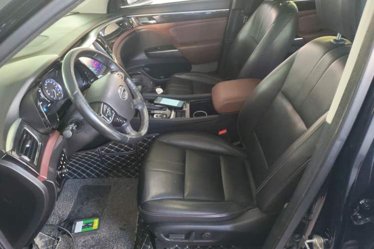 Used GAC Trumpchi GS8 2019 390T Two-Wheel Drive Luxury Smart Connectivity Version (7 Seats)
