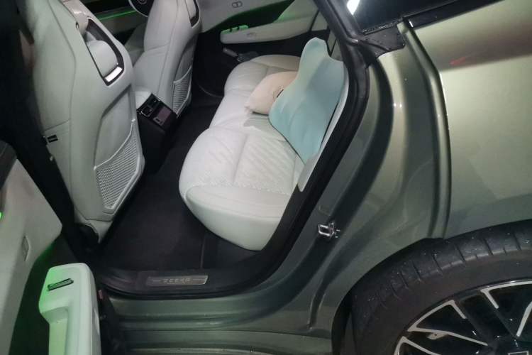 Used Zeekr 001 2024 YOU Edition 100 kWh All-Wheel Drive