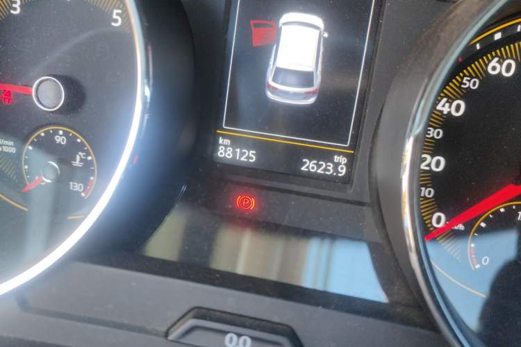 Used Volkswagen Tiguan L 2019 Revised 330TSI Automatic Two-Wheel Drive Smart & Luxury Edition China VI Standard Odometer Close Up