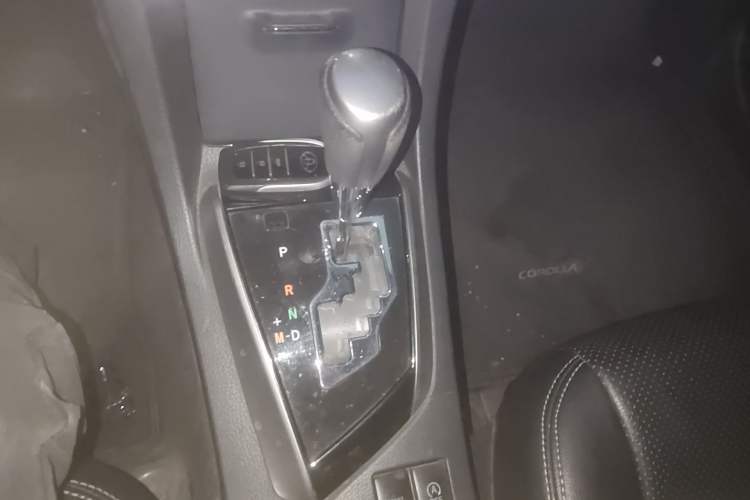 Used Toyota Corolla 2017 1.2T CVT GL-i
