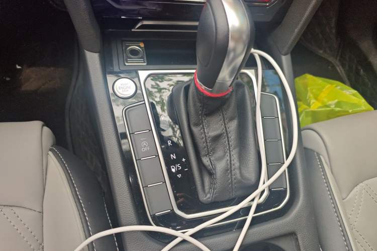 Used Volkswagen Magotan 2023 2 Million Units Limited Edition 330TSI DSG Leading Version Gear Lever