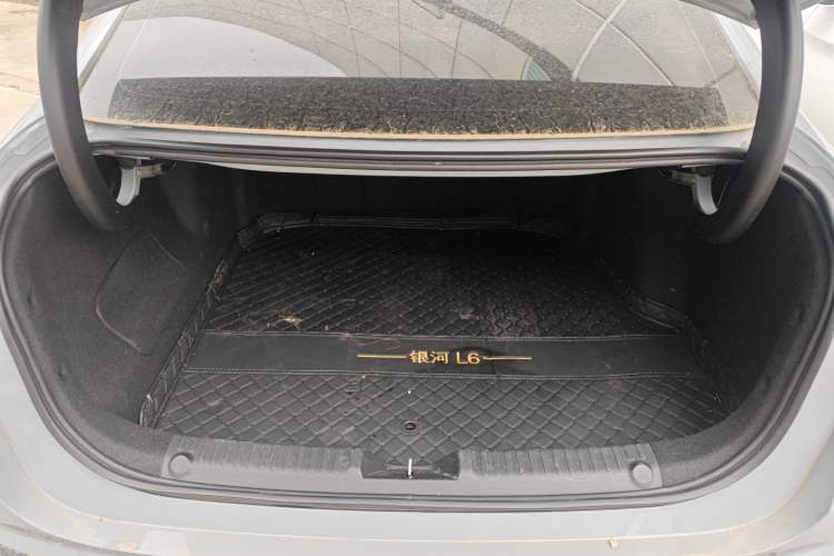 Used Geely Galaxy L6 2023 125km MAX