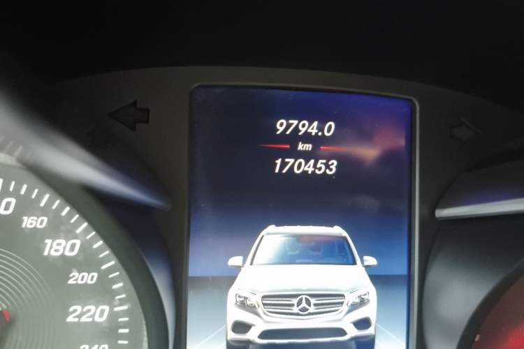 Used Mercedes-Benz GLC 2017 GLC 260 4MATIC Dynamic Edition
