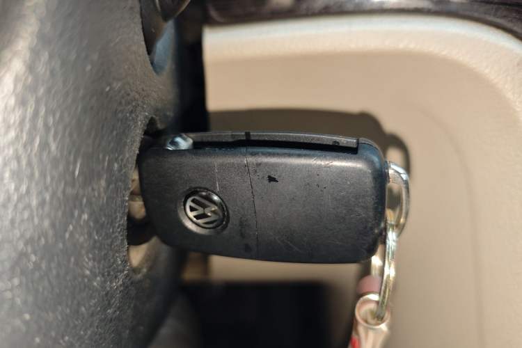 Used Volkswagen Passat 2014 1.8TSI Automatic Prestige Edition Vehicle Key