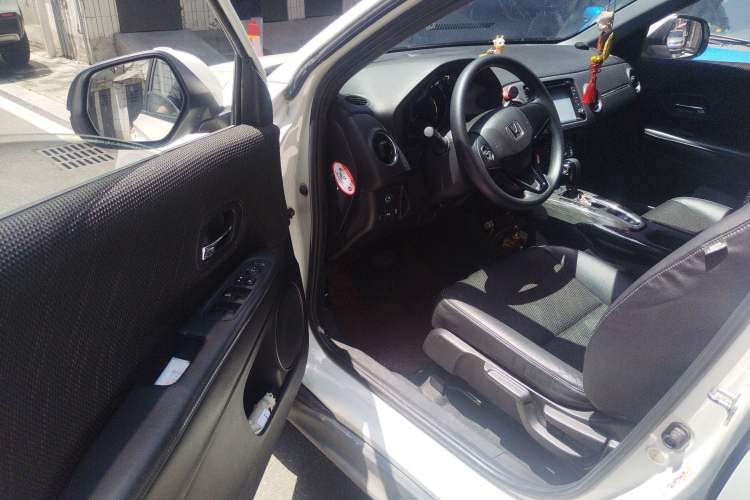 Used Honda XR-V 2015 1.8L EXi CVT Comfort Version
