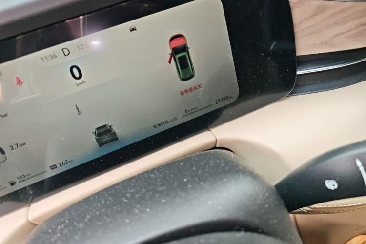 Used Hima AITO M7 2022 1.5T Four-Wheel Drive Flagship Edition Odometer Close Up