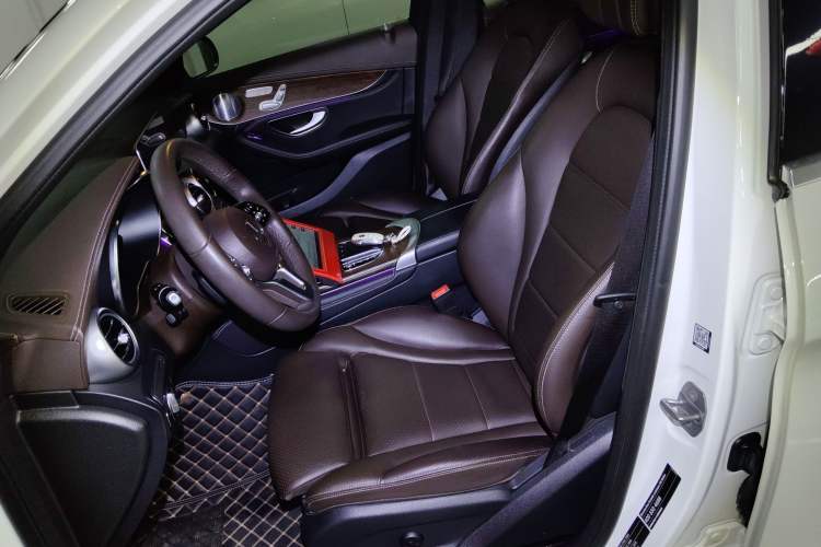 Used Mercedes-Benz GLC 2020 Facelifted GLC 300 L 4MATIC Luxury Edition Left Front Seat