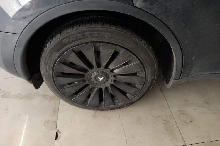 Used Tesla Model Y 2024 Rear-Wheel-Drive Version
