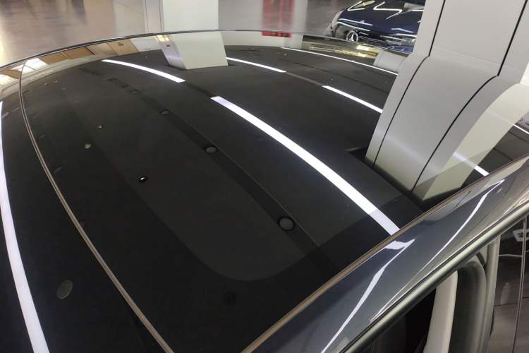 Used Tesla Model Y 2025 Rear-Wheel-Drive Version
