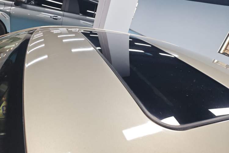 Used Volkswagen Bora 2016 1.6L Automatic Comfort Model Roof