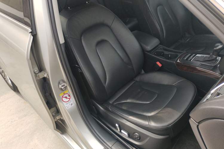 Used Audi A4L 2015 35 TFSI Automatic Comfort Model
