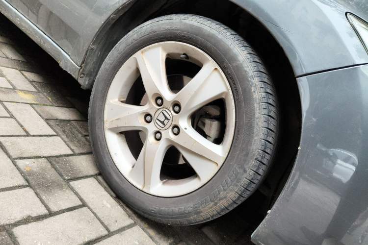 Used Honda Spirior 2009 2.4L Prestige Edition Right Front Wheel Hub