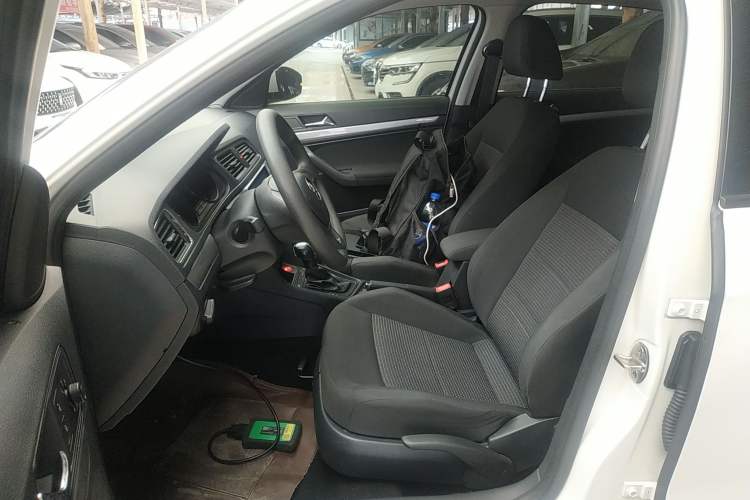 Used Volkswagen Lavida 2017 1.6L Automatic Fashion Edition
