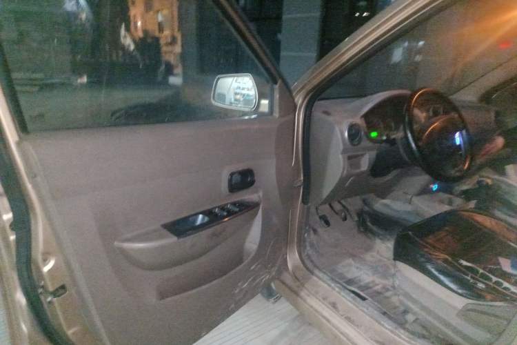 Used Wuling Hongguang 2013 1.5L Standard Version
