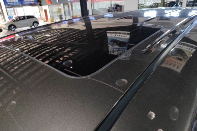 Used Buick GL8 2023 Facelifted Land Cruiser Executive Luxury Version
