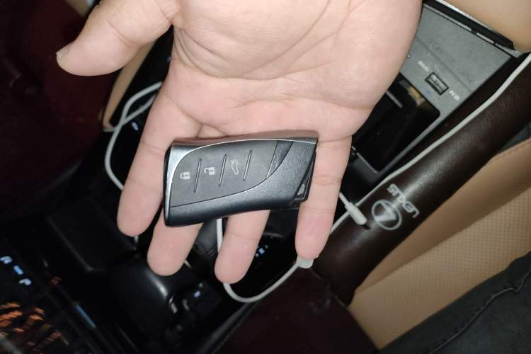 Used Lexus ES 2021 200 Excellence Edition