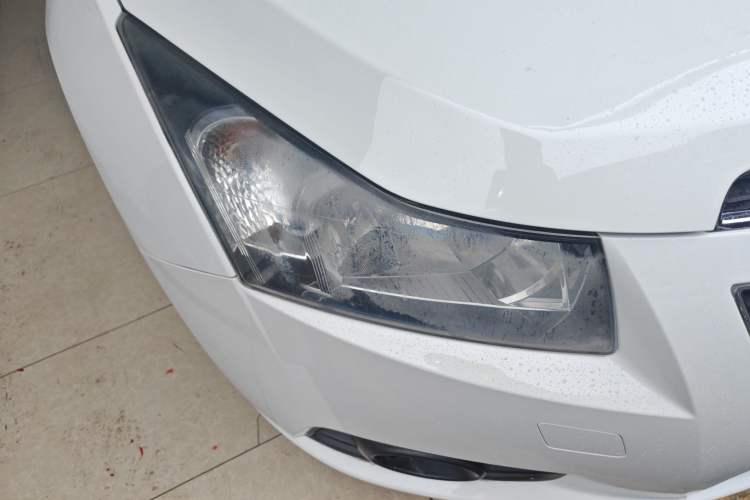 Used Chevrolet Cruze 2013 1.6L SE MT Right Front Headlight