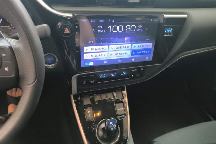 Used Toyota Corolla 2017 Revised Dual-Engine 1.8L E-CVT Leading Edition
