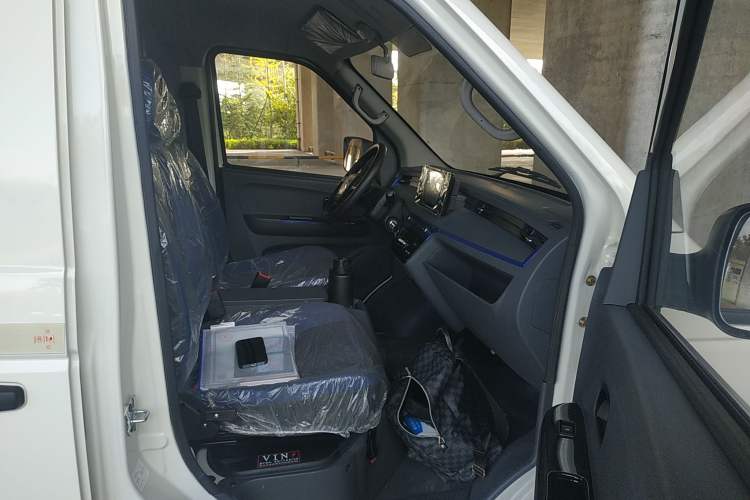 Used Dongfeng Yufeng EM27 2024 EM27L Henan Lidong 41.472 kWh
