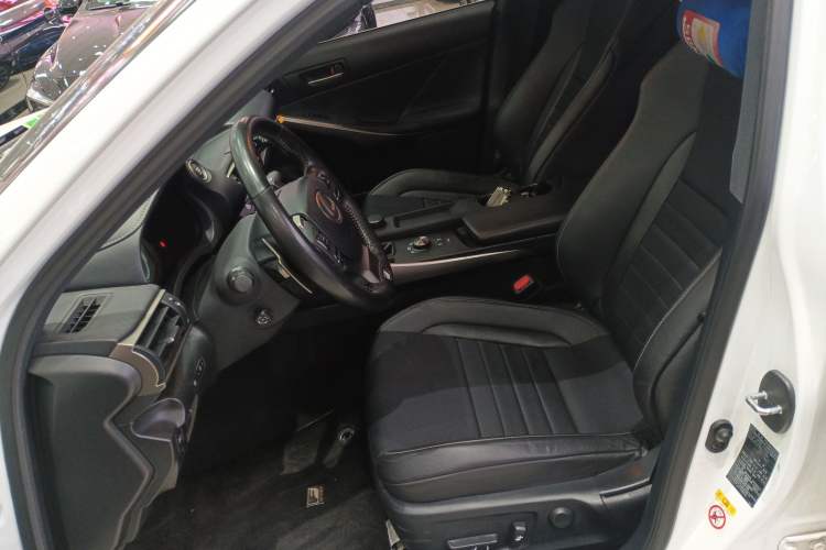 Used Lexus IS 2017 300 F SPORT Edition
