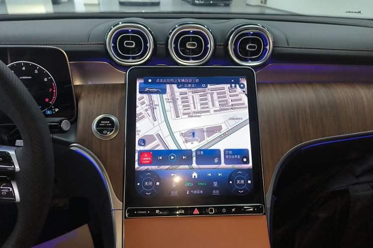 Used Mercedes-Benz GLC 2024 Refreshed GLC 300 L 4MATIC Dynamic Version 5 Seats
