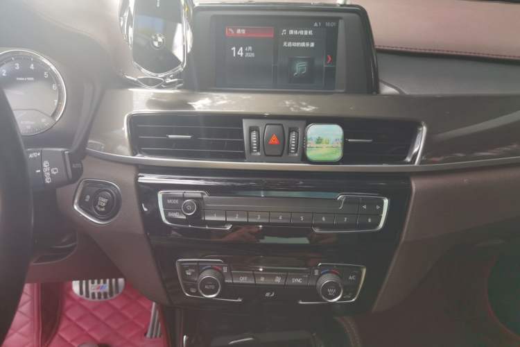 Used BMW X1 2019 sDrive18Li Premium Edition Audio And AC Panel