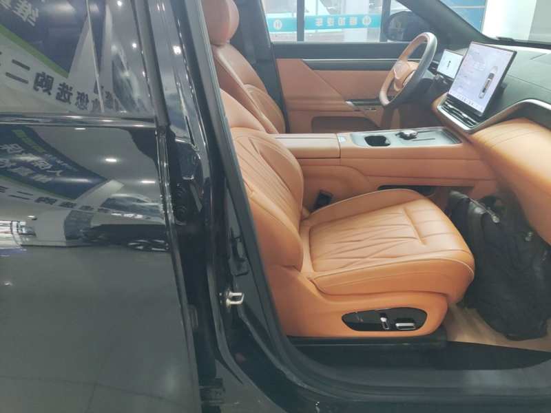 Used Dongfeng eπ eπ008 2025 636Ultra LikeYi Edition 5-Seater — 24