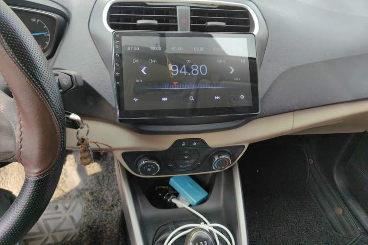 Used Ford Escort 2015 1.5L Manual Comfort Model Audio And AC Panel