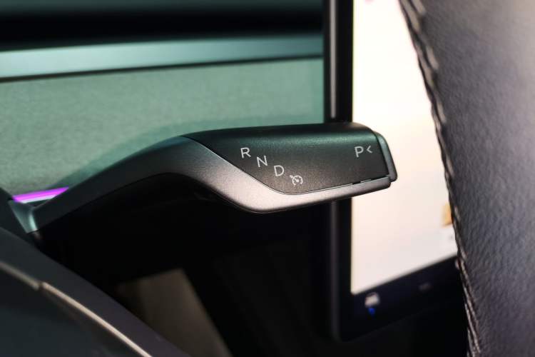 Used Tesla Model Y 2023 Rear-Wheel-Drive Version Gear Lever