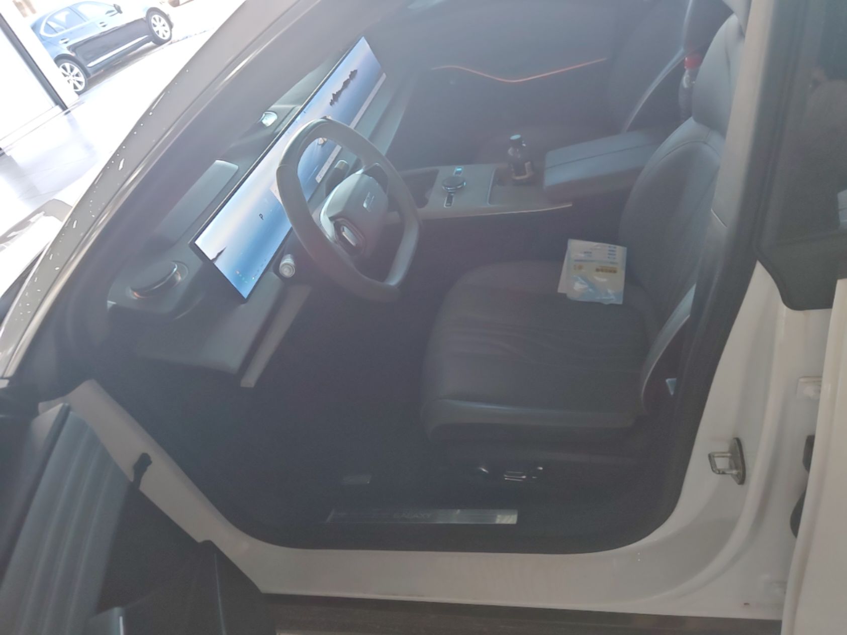 Geely Galaxy E8 2024 550 km Range Rear-Drive MAX — снимка 17