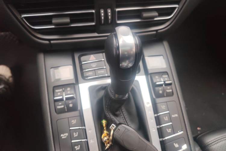 Used Porsche Macan 2021 Macan 2.0T