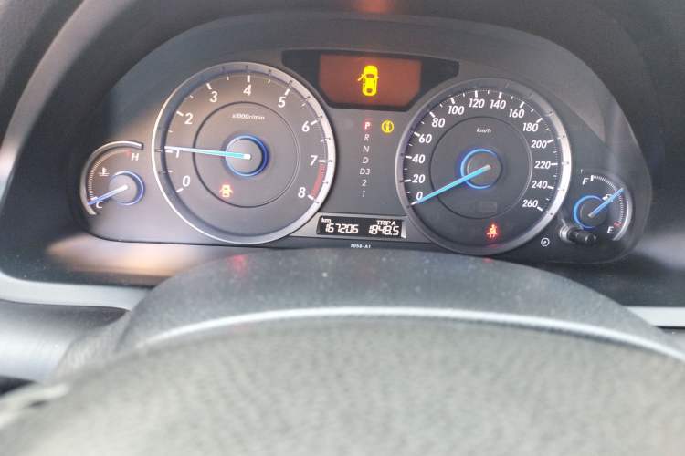 Used Honda Crosstour 2012 2.4L Luxury Edition Odometer Close Up