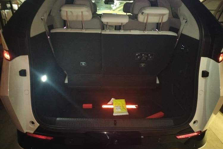 Used XPeng X9 2025 650 Long-Range Max