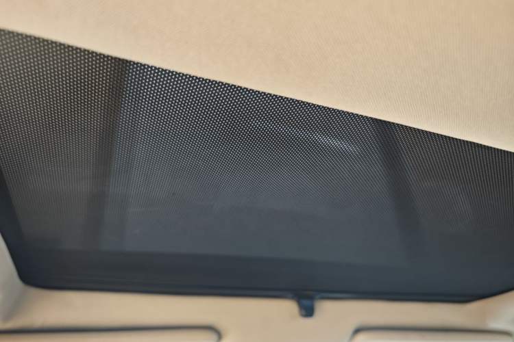 Used Land Rover Freelander 2 2010 3.2 i6 Automatic SE Gasoline Version Headliner