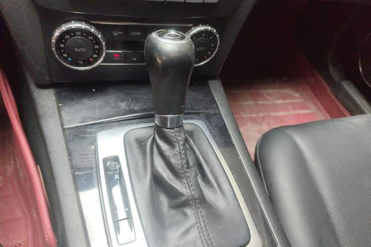 Used Mercedes-Benz C-Class 2013 C 180 Classic Grand Edition