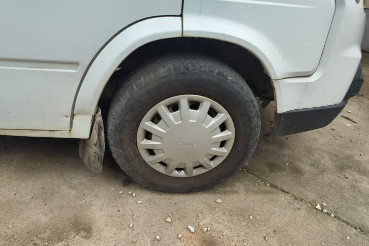 Used JMC Transit 2017 2.8T Business-Grade Short Wheelbase Mid-Roof 11/12-Seater JX493