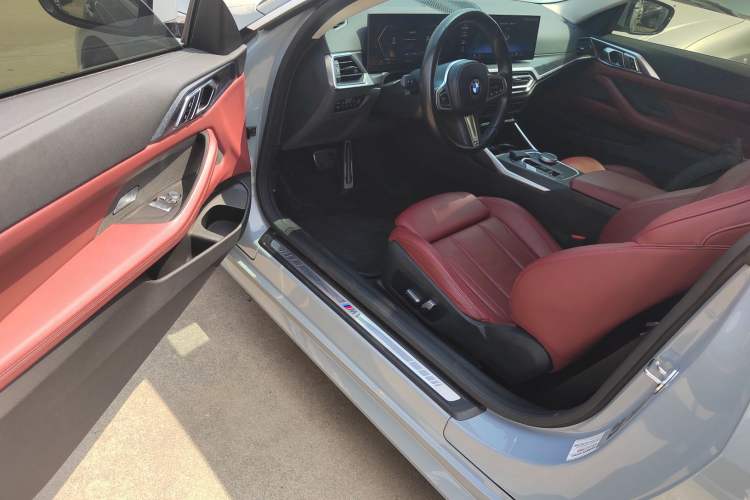Used BMW 4 Series 2023 425i M Sport Package Driver Seat