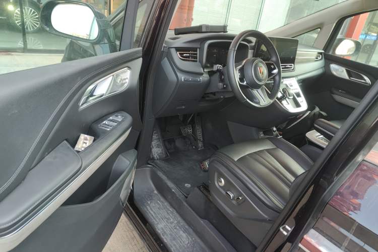 Used Hongqi HQ9 PHEV 2024 2.0T Four-Wheel Drive Business Edition
