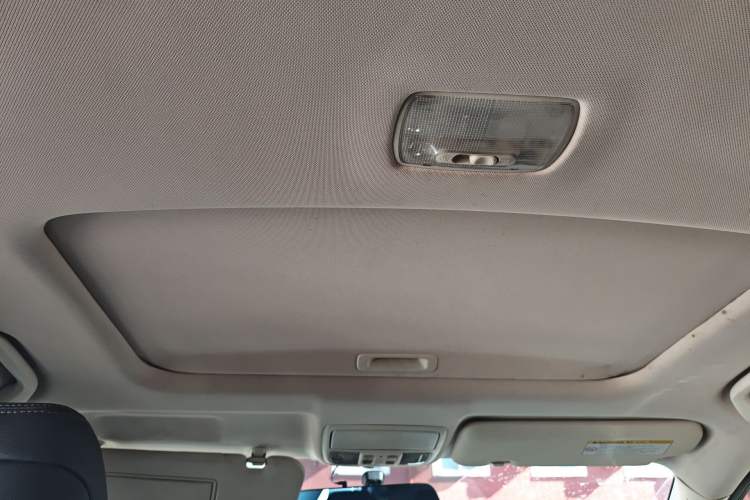 Used Honda CR-V 2015 2.4L Four-Wheel Drive Prestige Edition
